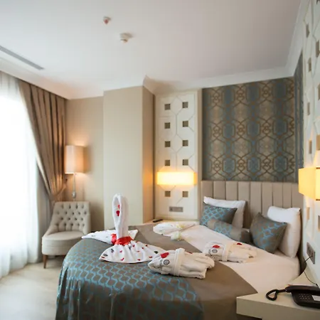 Hotel The Grand Mira Business Hotel