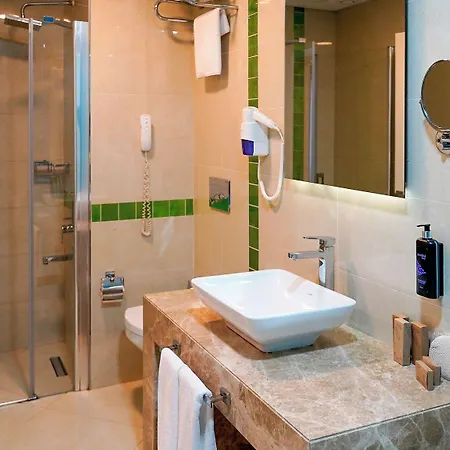 The Grand Mira Hotel 4*