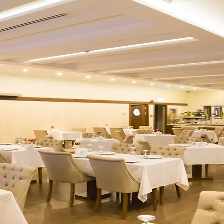 The Grand Mira Business Hotel Hotell 4*
