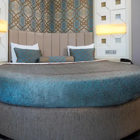 Hotell The Grand Mira Business Hotel