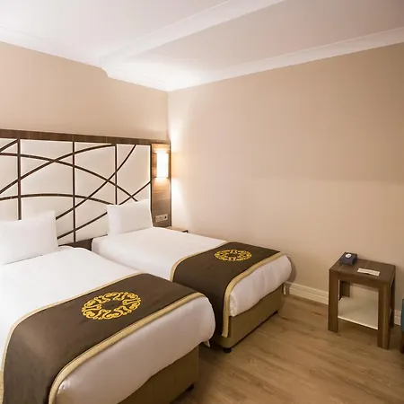 The Grand Mira Business Hotel Hotell 4*