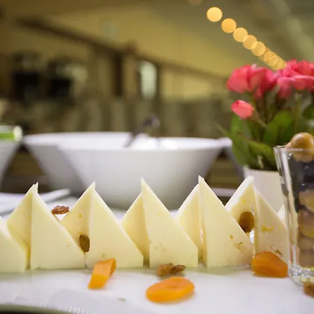 The Grand Mira Business Hotel Hotell