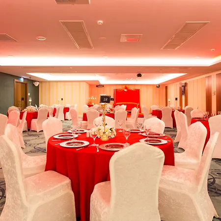 The Grand Mira Business Hotel Hotell 4*